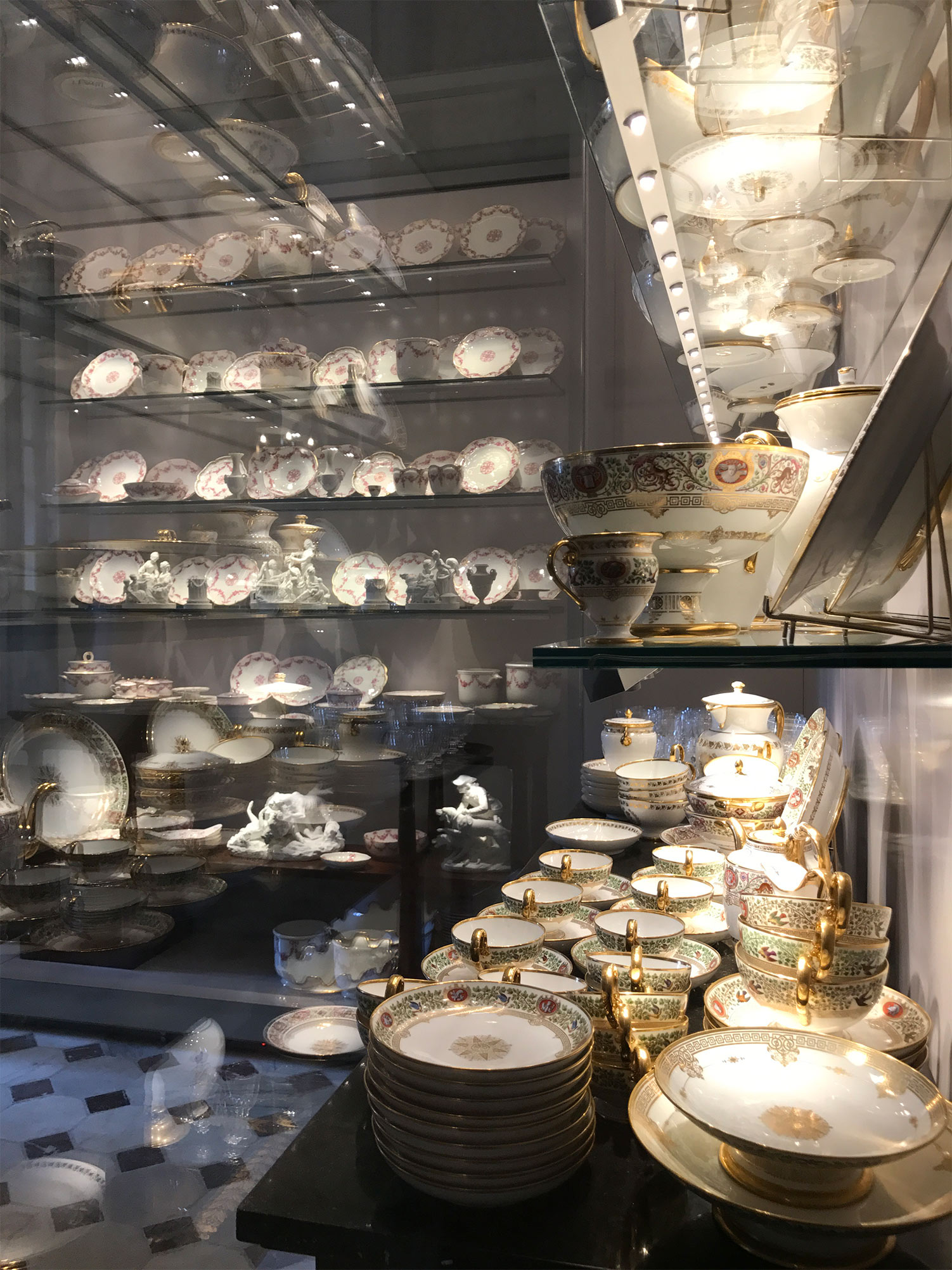 CHATEAU DE FONTAINEBLEAU