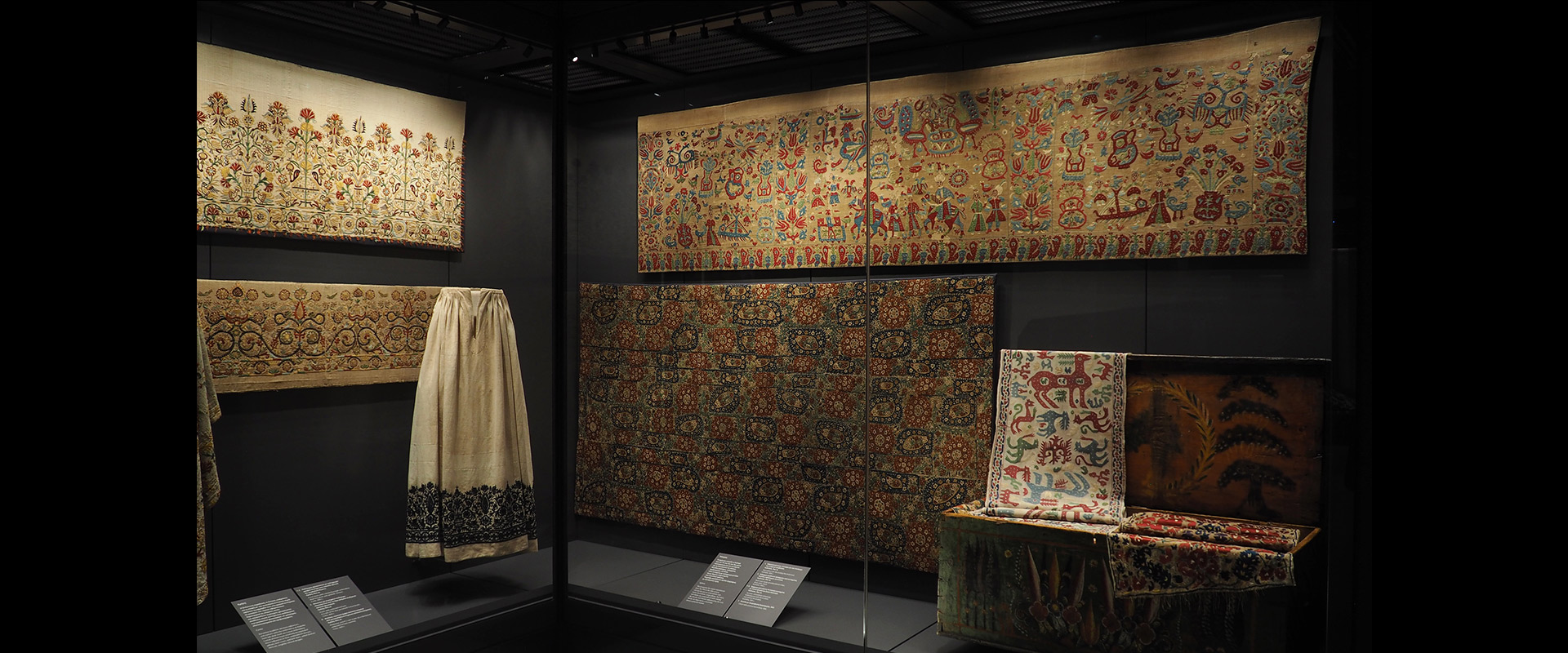 Museum Of Modern Greek Culture 2 Bg D13