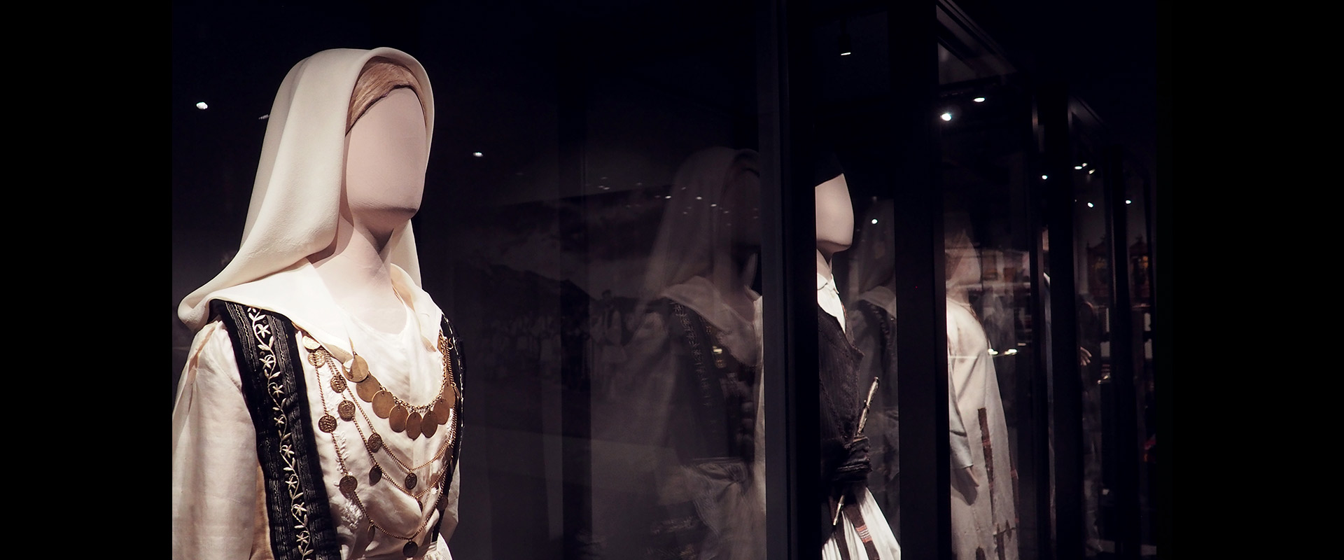 Perachora Folk Art Muevo 2